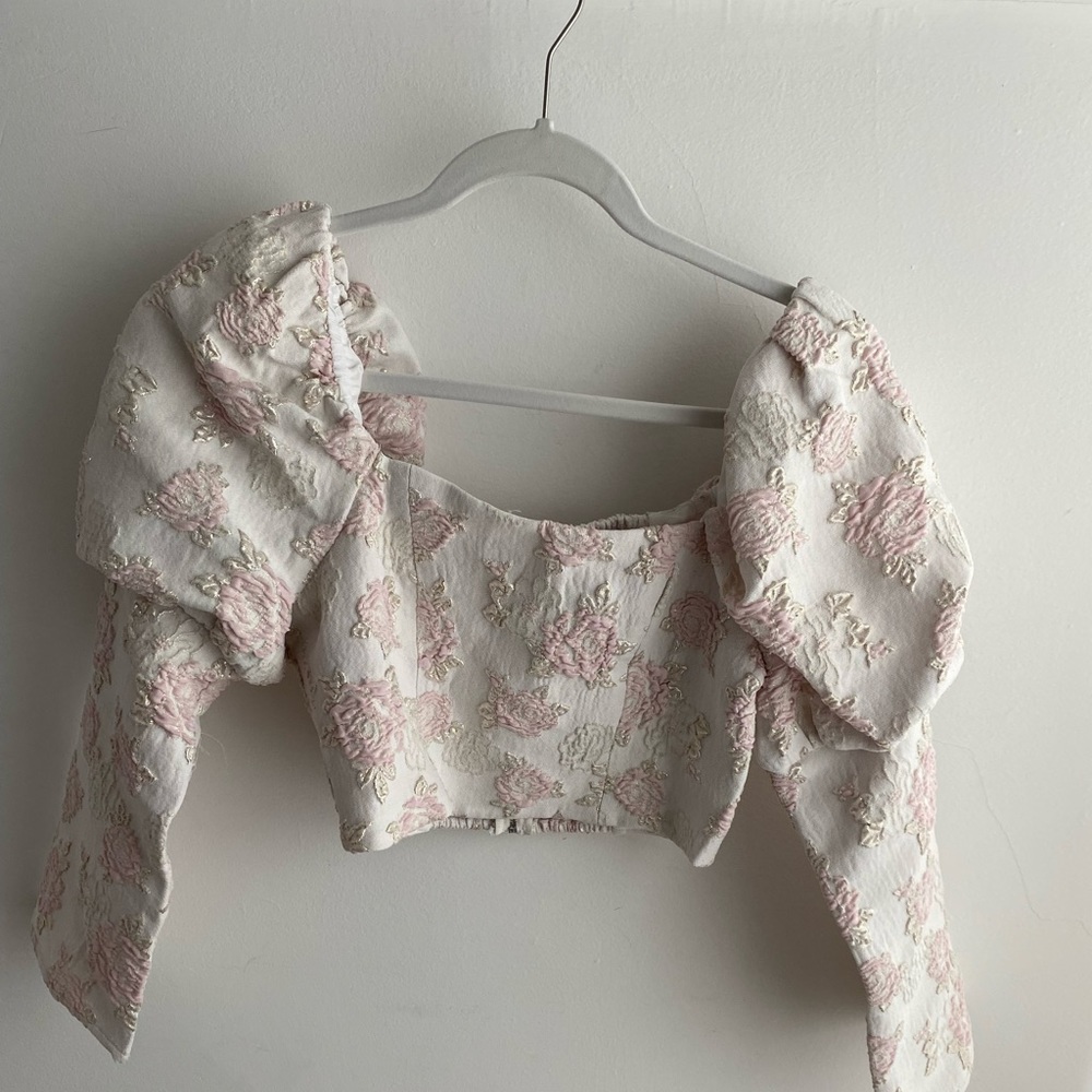Floral puff sleeve top